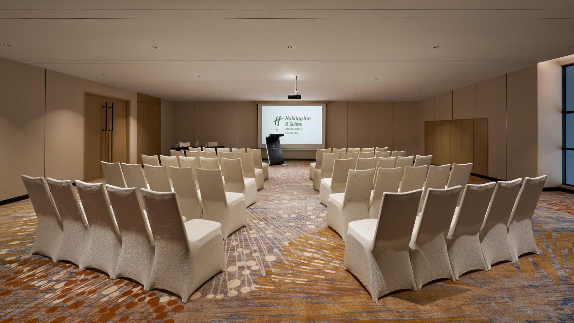 Holiday Inn & Suites Penang Prai By Ihg Букит Мертаджам Екстериор снимка