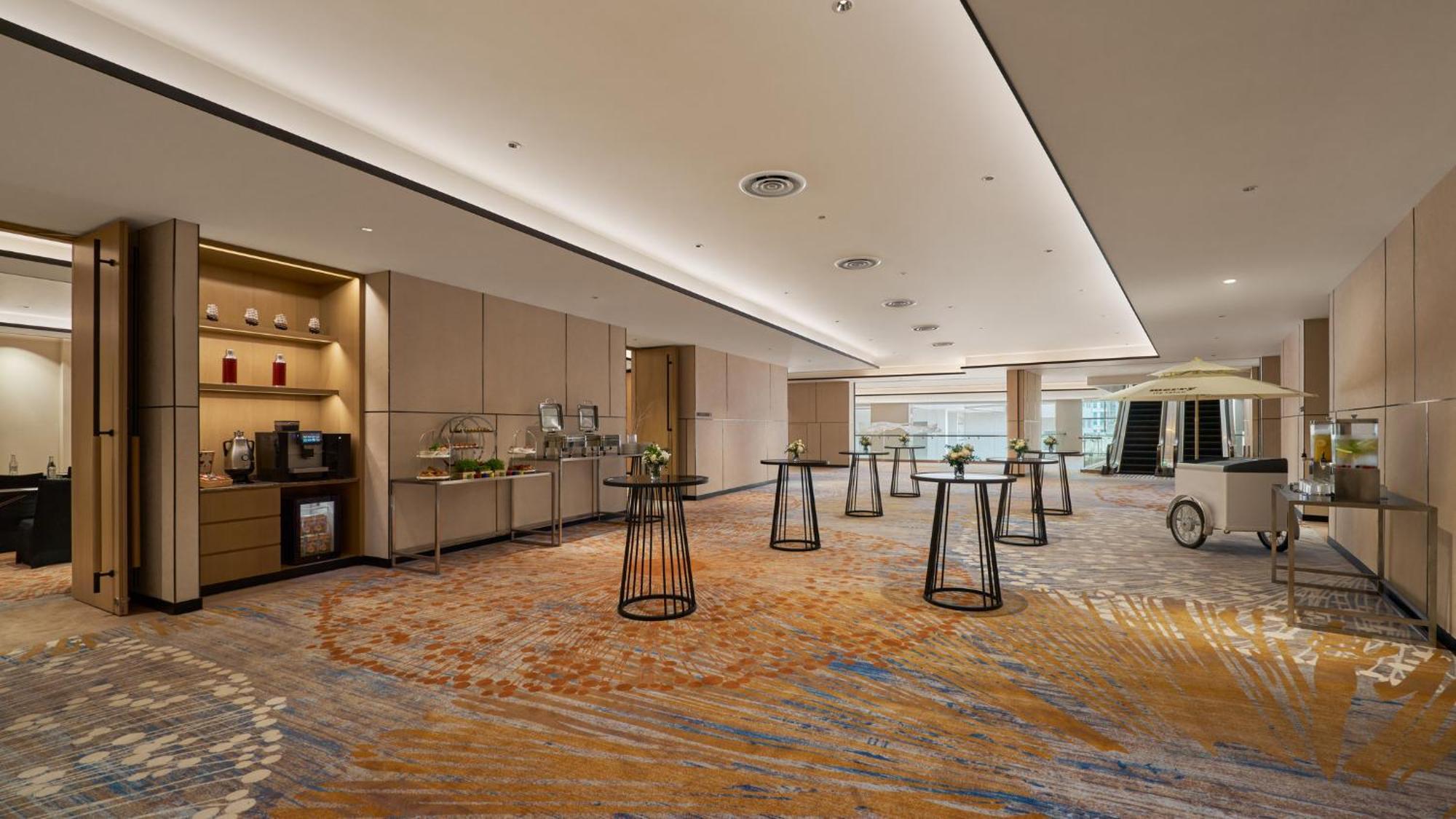 Holiday Inn & Suites Penang Prai By Ihg Букит Мертаджам Екстериор снимка